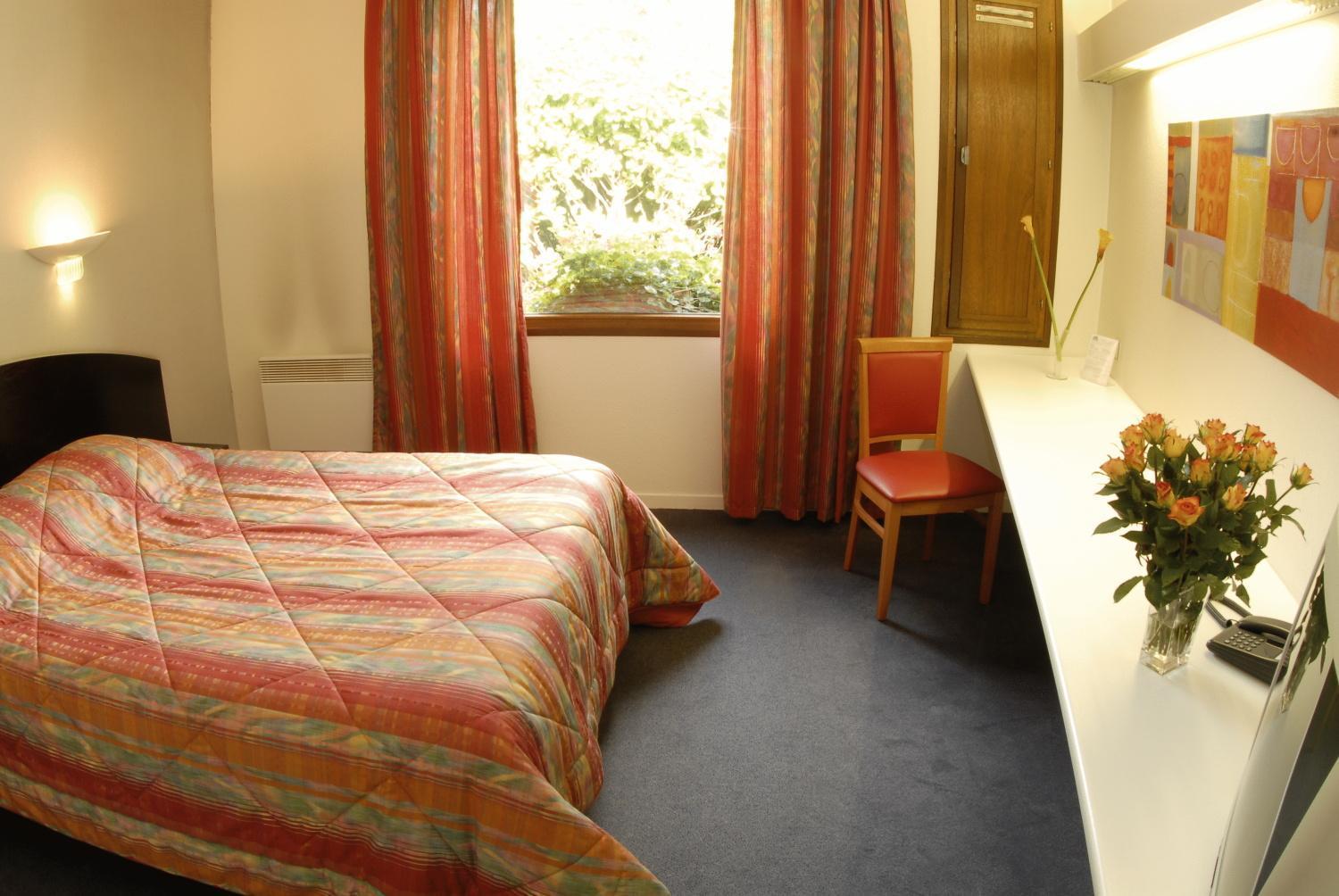 Hotel Agena Faches-Thumesnil ภายนอก รูปภาพ