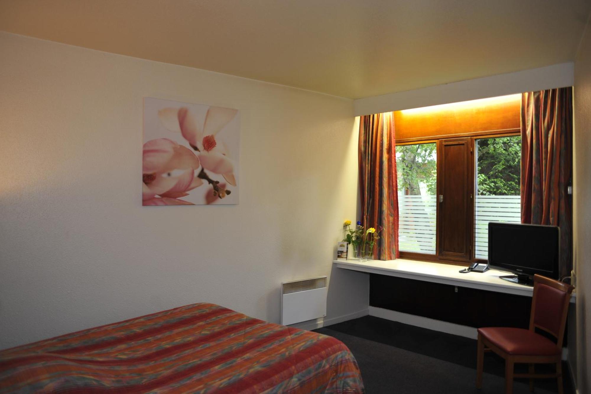 Hotel Agena Faches-Thumesnil ภายนอก รูปภาพ