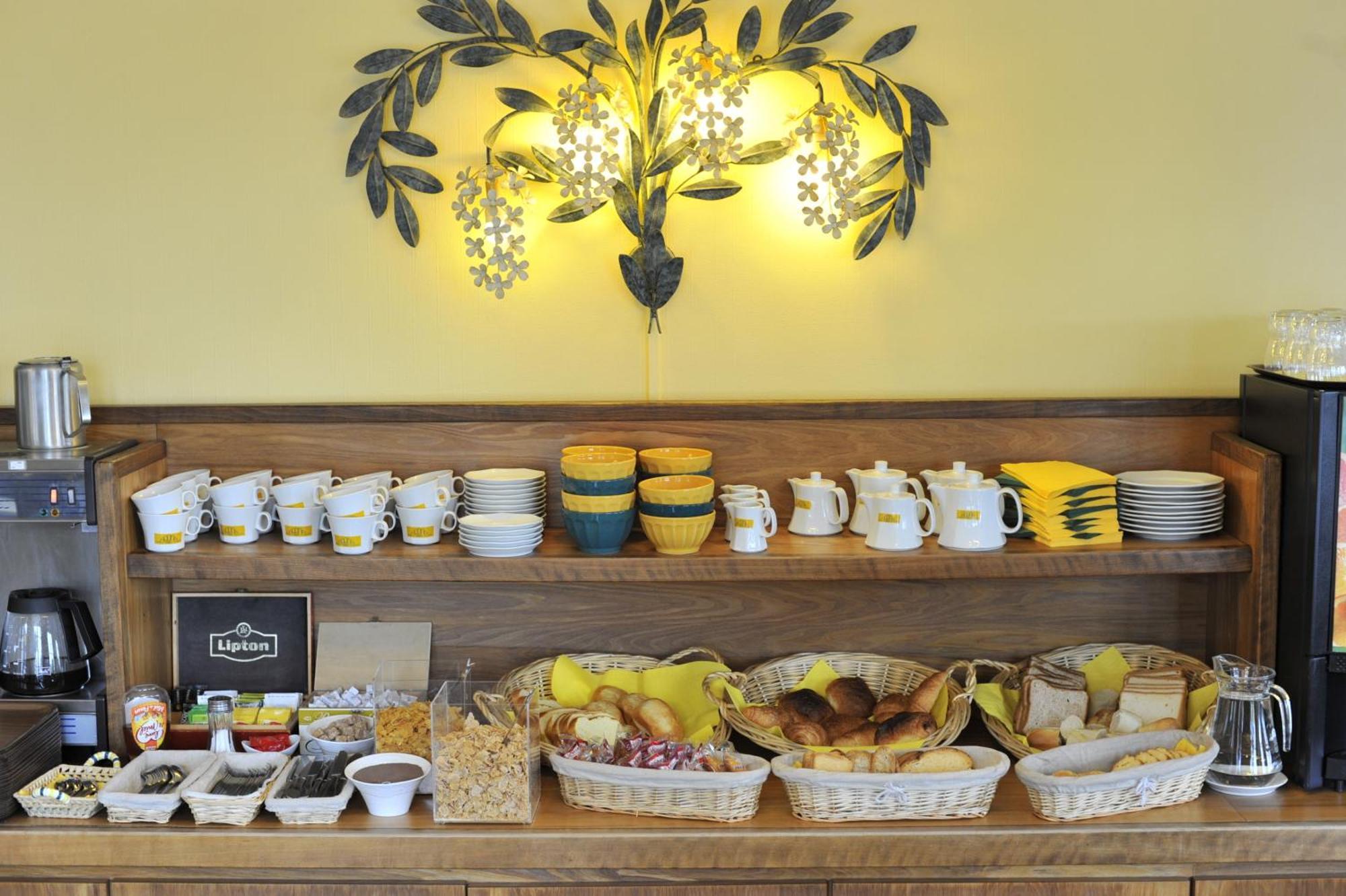 Hotel Agena Faches-Thumesnil ภายนอก รูปภาพ